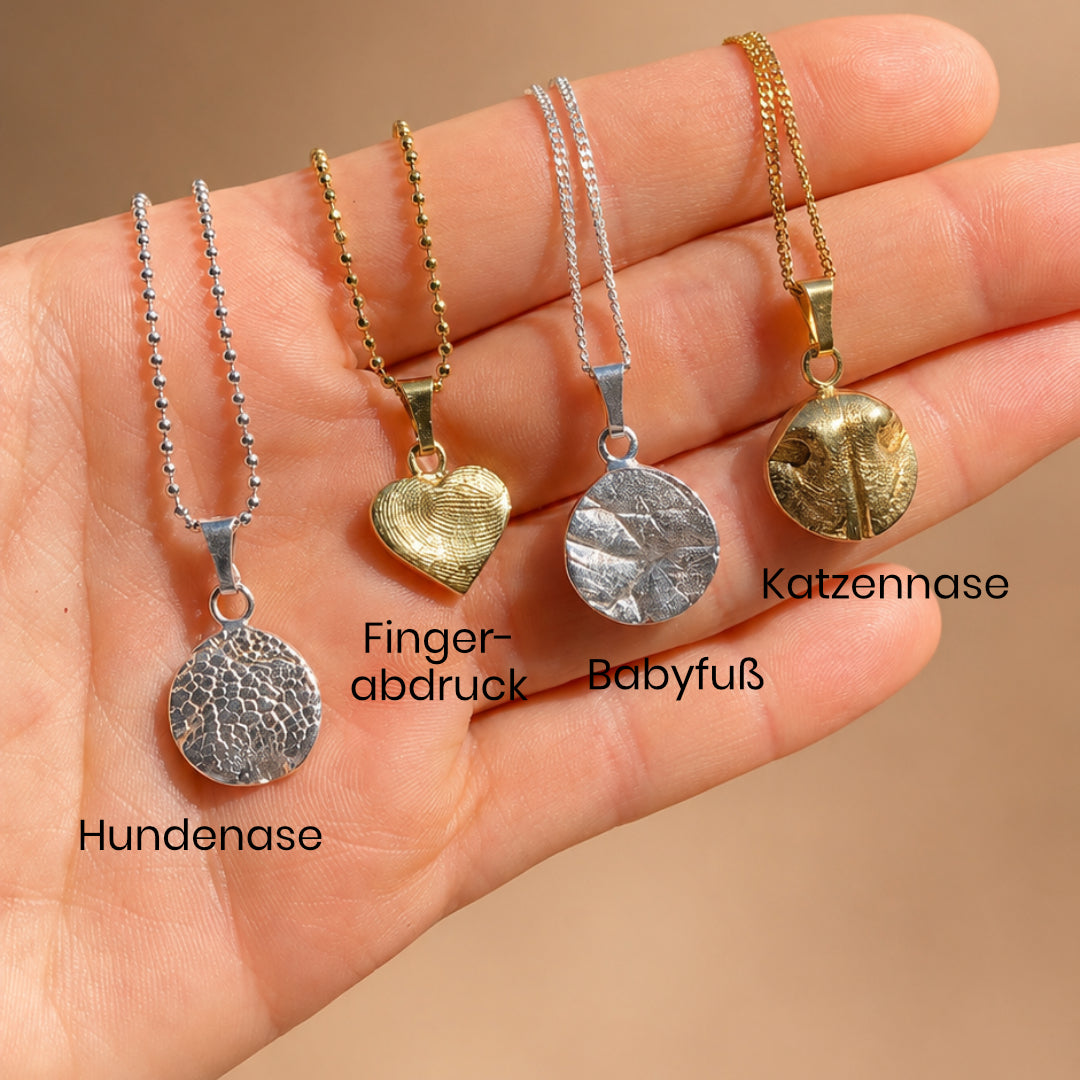 Kettenanhänger und Halsketten mit Tiernasen und Pfoten Abdrücken von nose and soul Jewelry