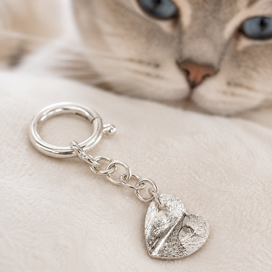 Schlüsselanhänger Herzform mit katze 
