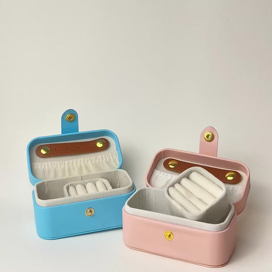 Schmuckbox Travel mini in Meeresblau, Puderrosa, Kristallweiß als Video